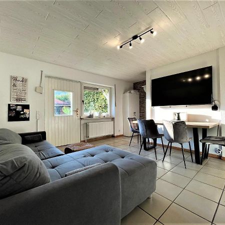 Appartamento Traumhafter Moselblick, Garten & Lounge, Boxspringbett, Top Lage Bullay Esterno foto